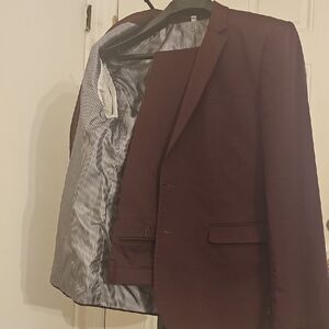 Men's Burgundy Express Suit